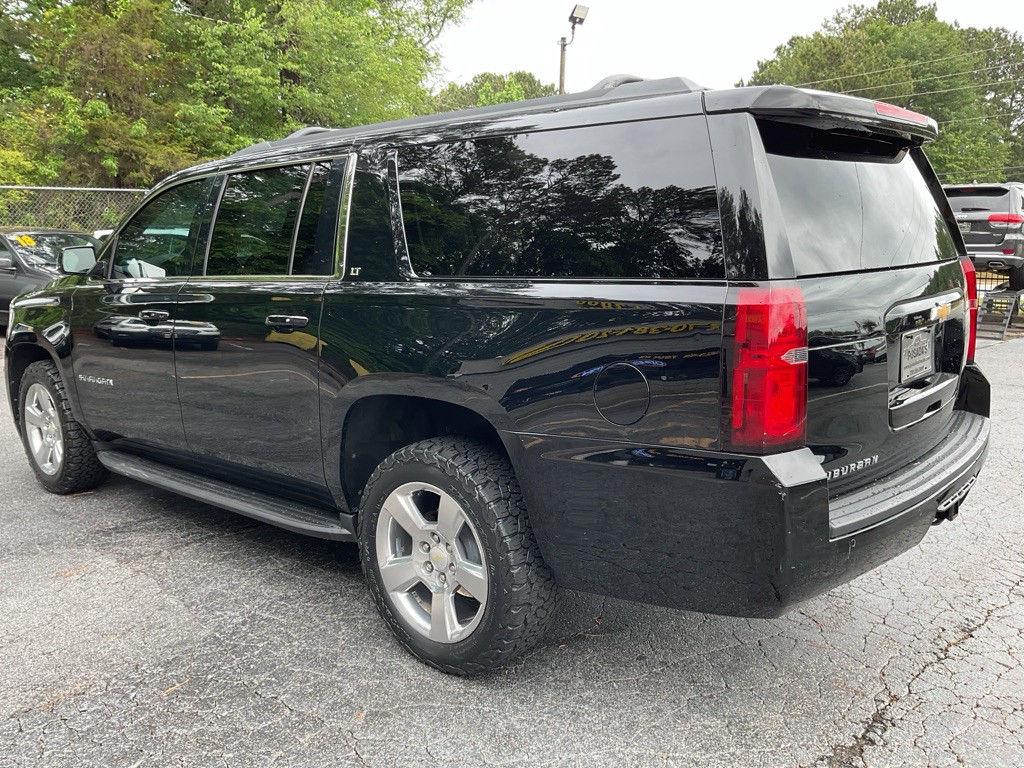 2018 Chevrolet Suburban Image 5