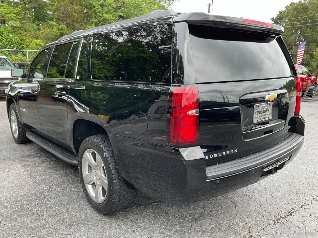 2018 Chevrolet Suburban Image 6