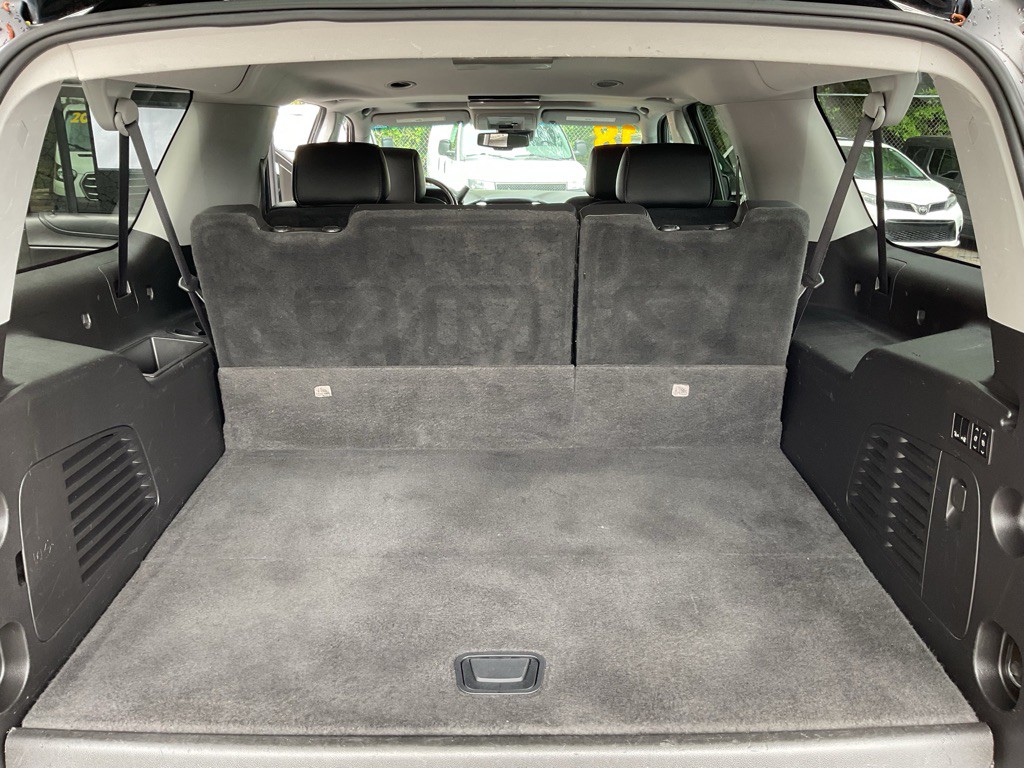 2018 Chevrolet Suburban Image 19