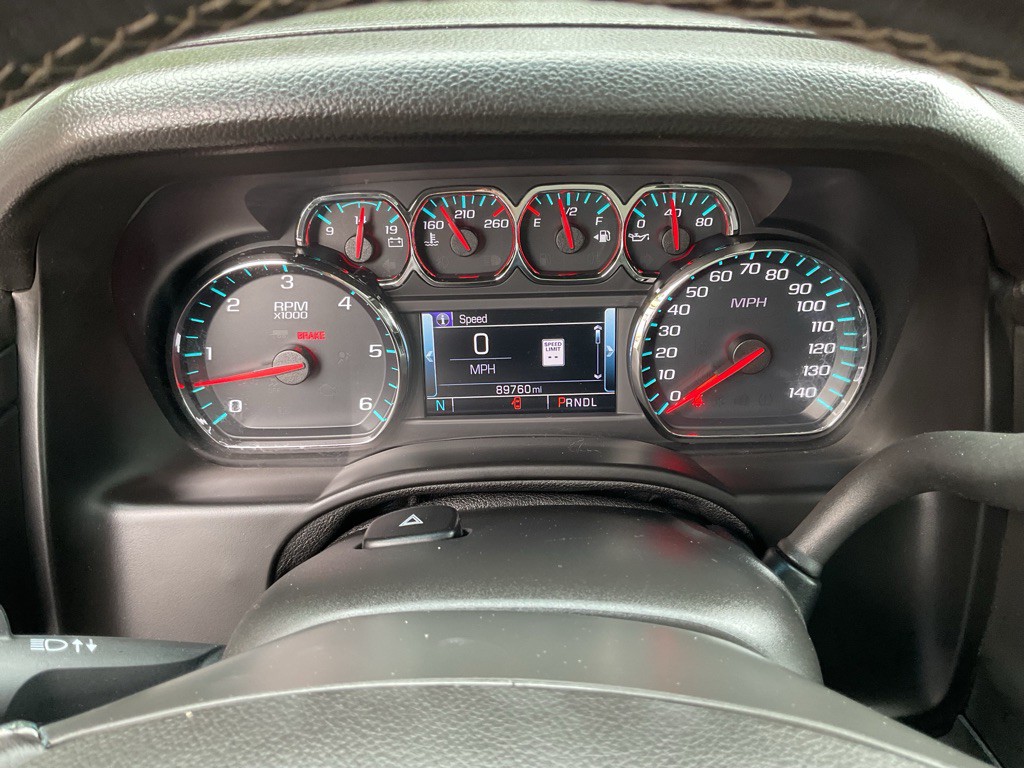 2018 Chevrolet Suburban Image 30