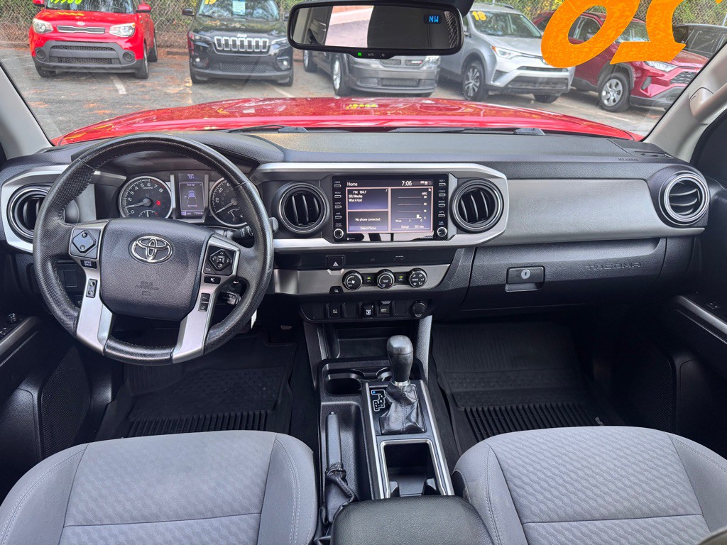 2020 Toyota Tacoma Image 14