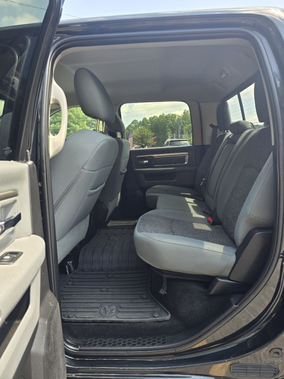 2017 RAM 2500 Image 15