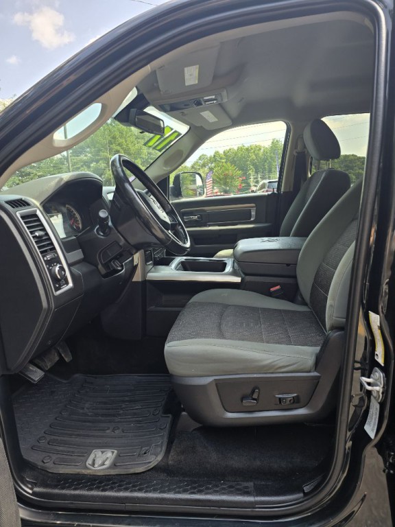 2017 RAM 2500 Image 17