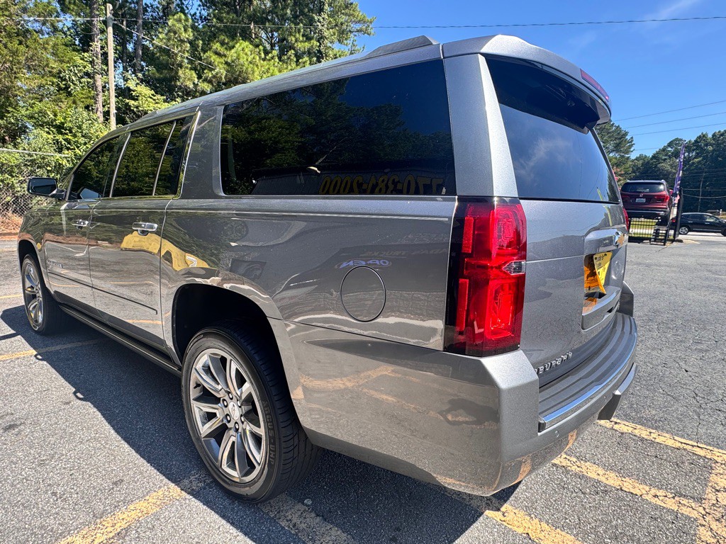 2019 Chevrolet Suburban Image 5