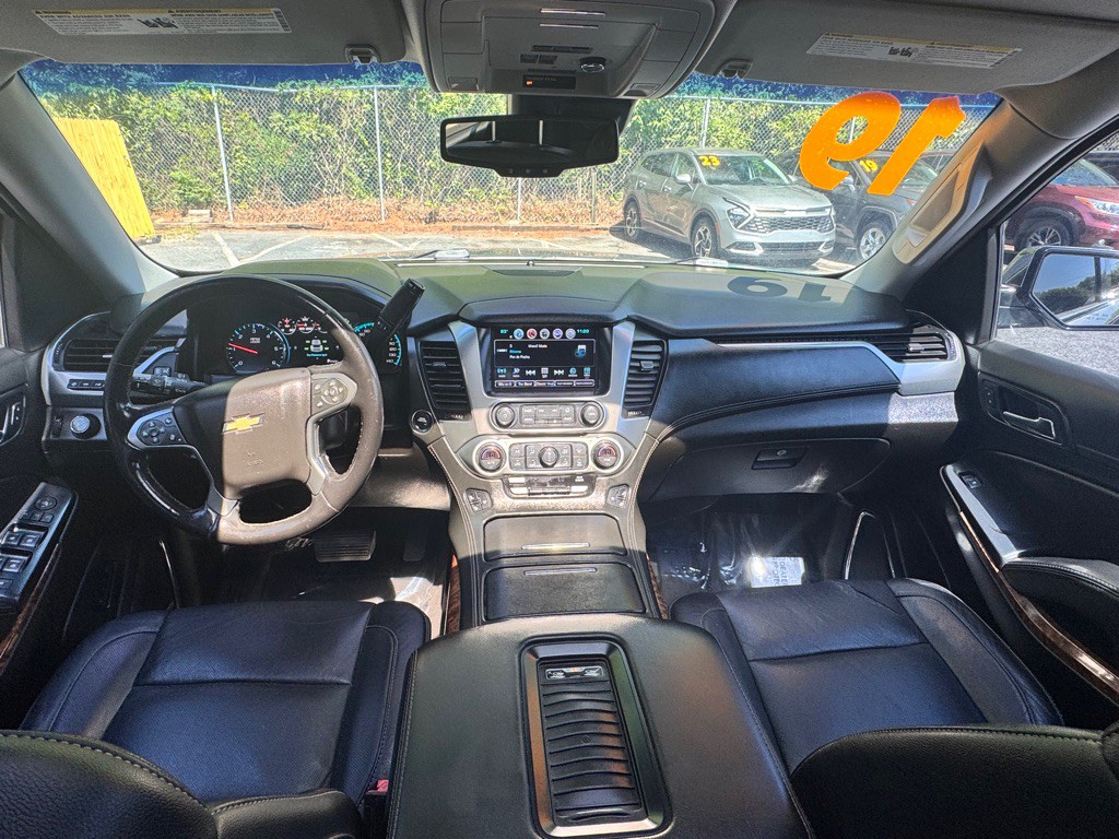 2019 Chevrolet Suburban Image 14