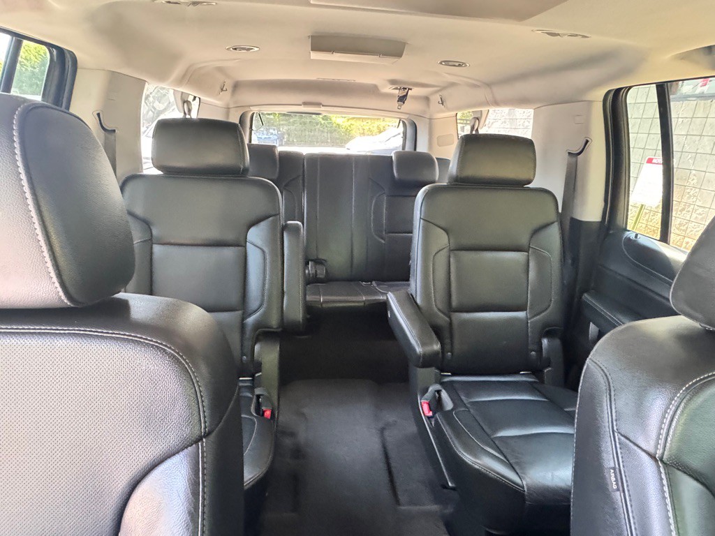 2019 Chevrolet Suburban Image 23