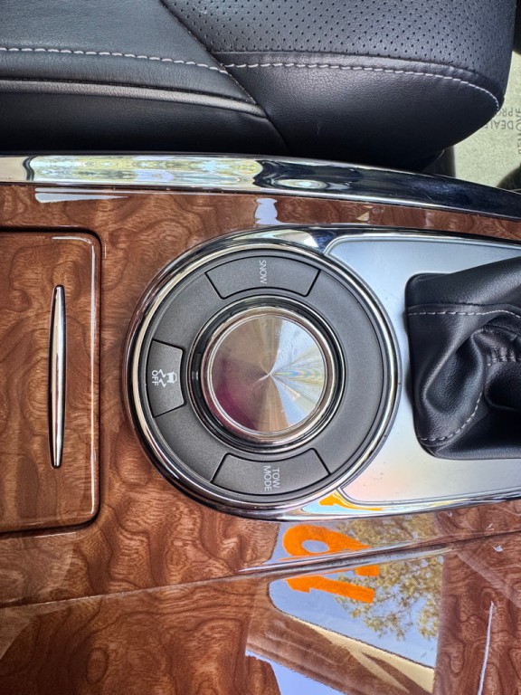 2019 INFINITI QX80 Image 28