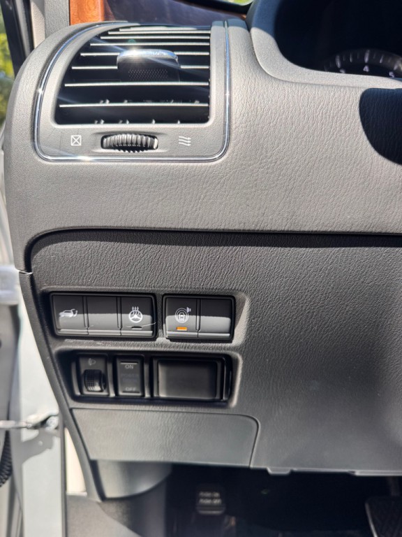 2019 INFINITI QX80 Image 49