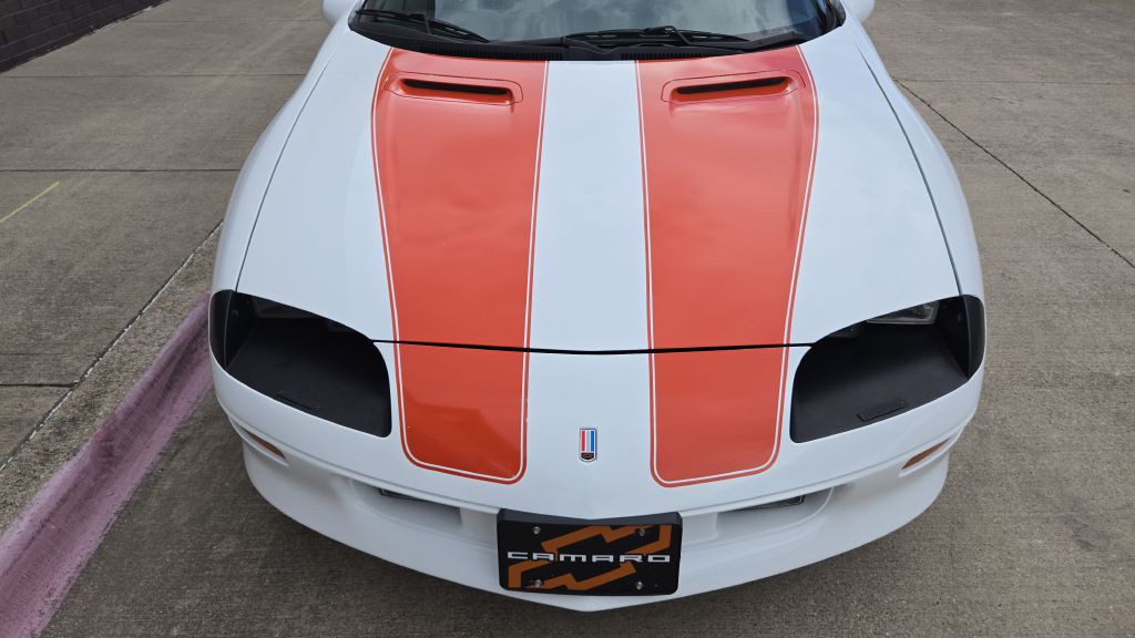 1997 Chevrolet Camaro Image 12