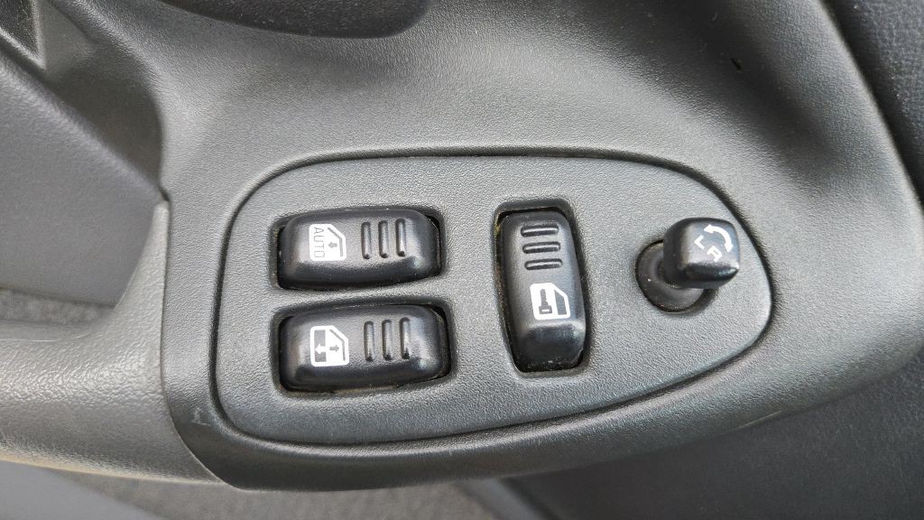 1997 Chevrolet Camaro Image 24