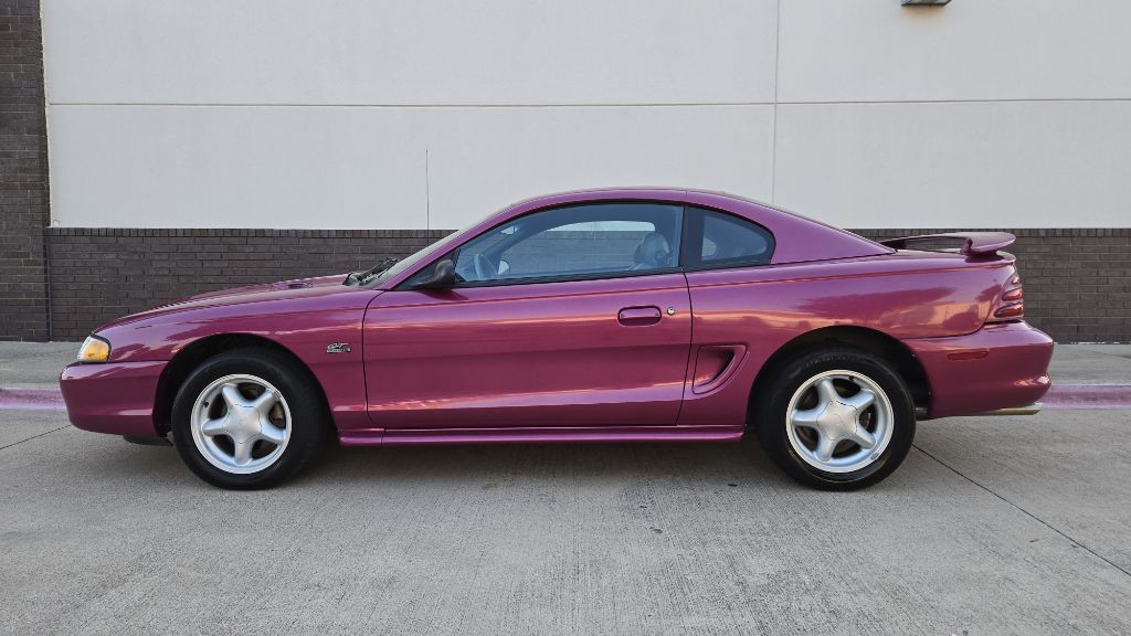 1994 Ford Mustang Image 3