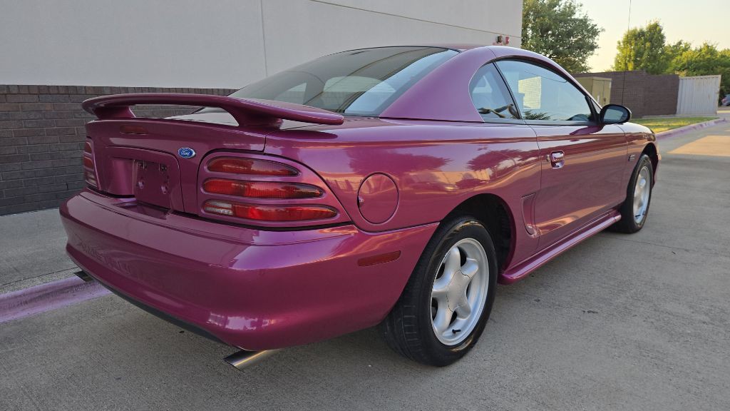 1994 Ford Mustang Image 6