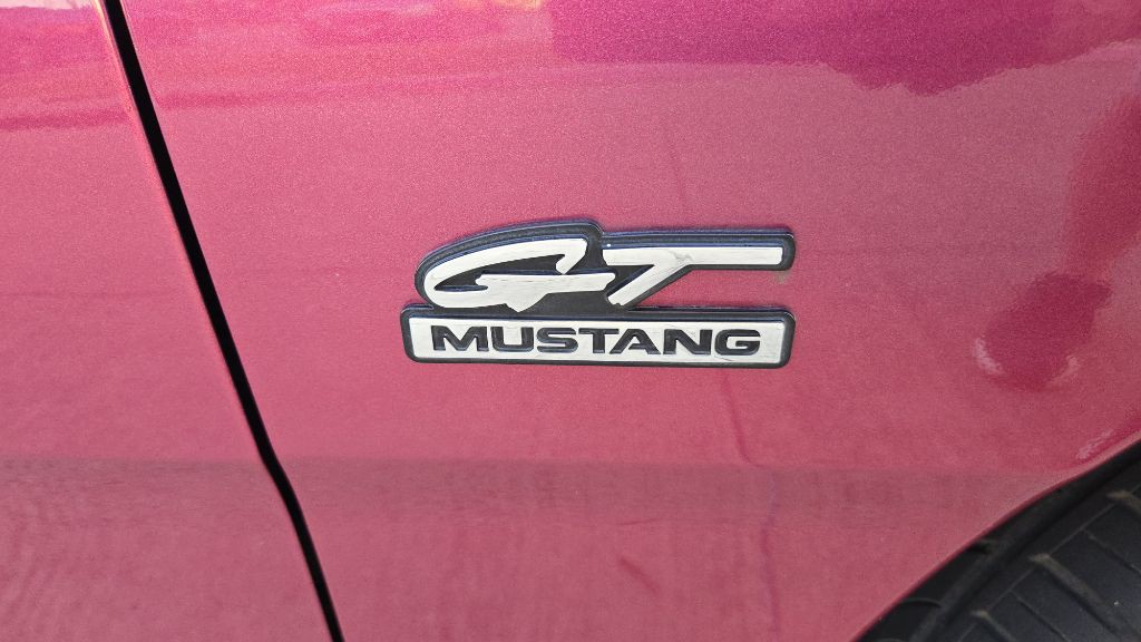 1994 Ford Mustang Image 10