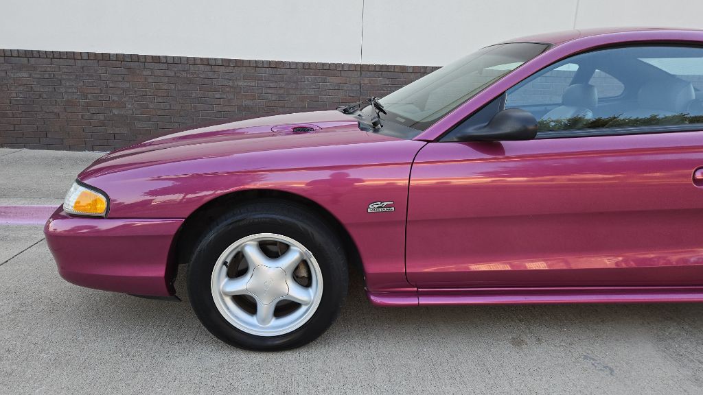 1994 Ford Mustang Image 15