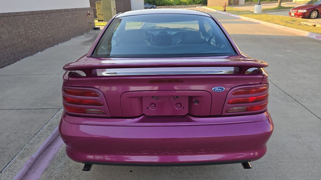 1994 Ford Mustang Image 19