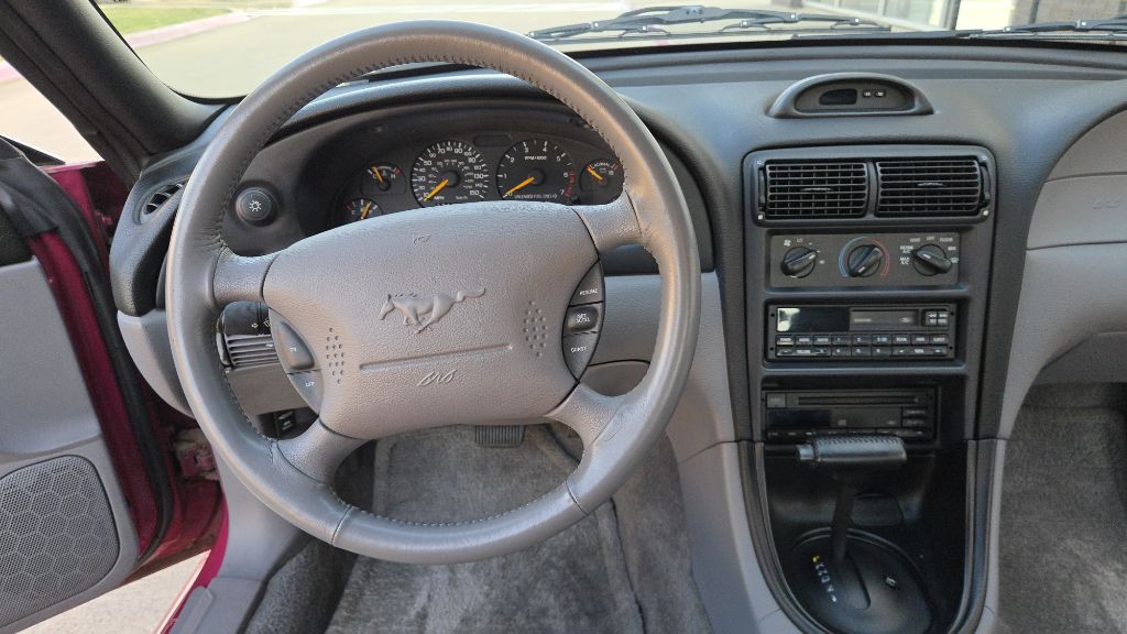1994 Ford Mustang Image 28