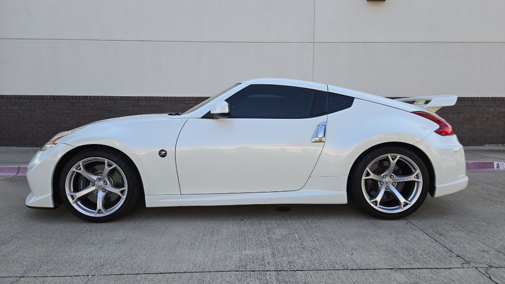 2012 Nissan 370Z Image 3