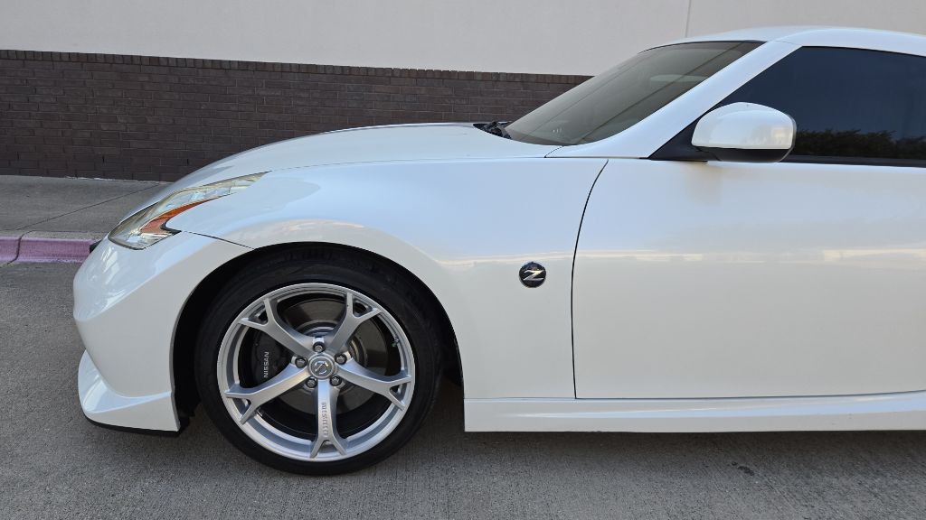 2012 Nissan 370Z Image 15