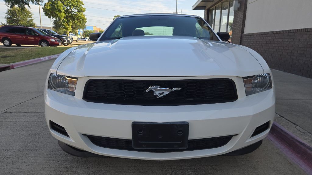 2011 Ford Mustang Image 14