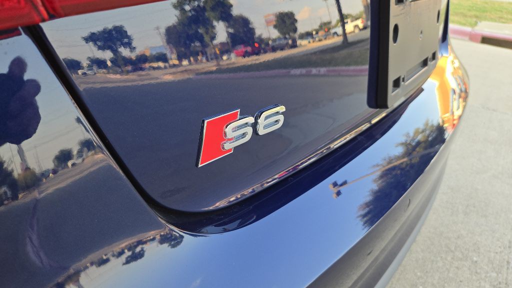2013 Audi S6 Image 24