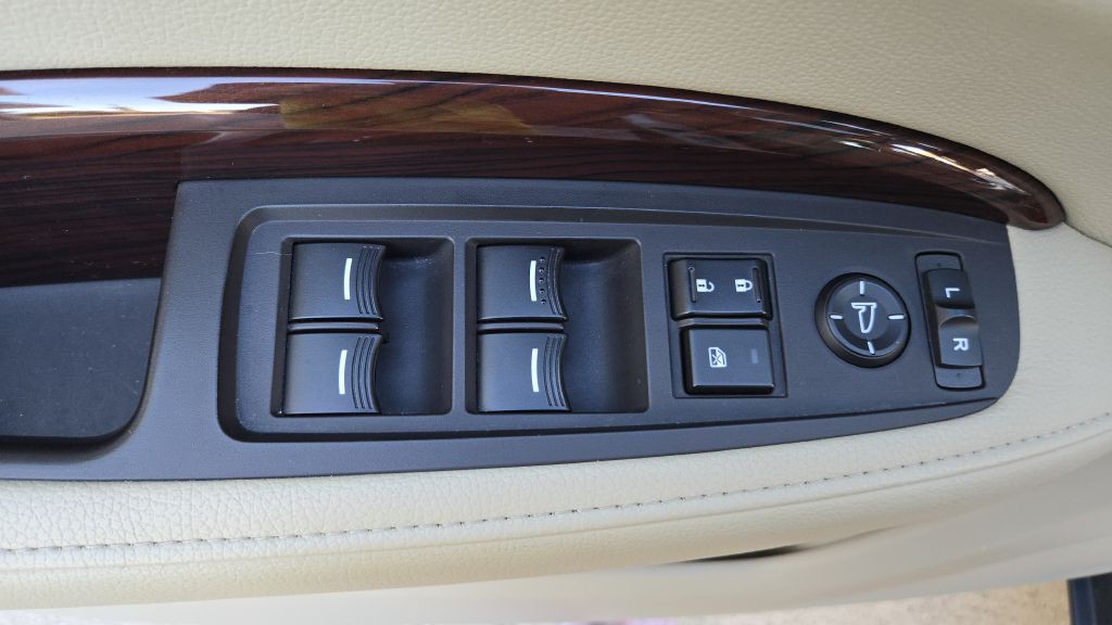 2016 Acura MDX Image 30