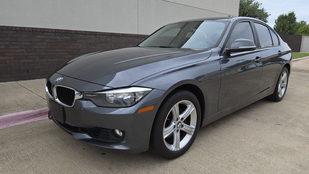 2012 BMW 3 Series Image 4