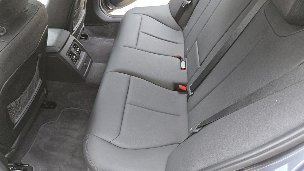 2012 BMW 3 Series Image 55