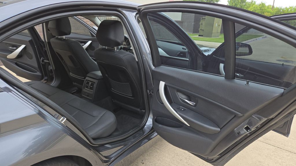 2012 BMW 3 Series Image 57