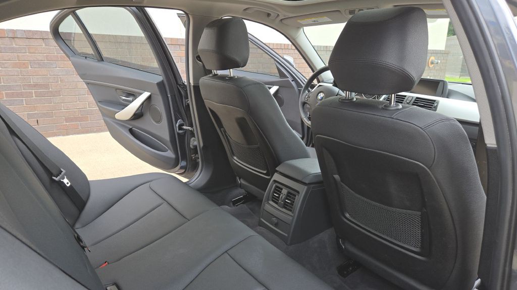 2012 BMW 3 Series Image 59