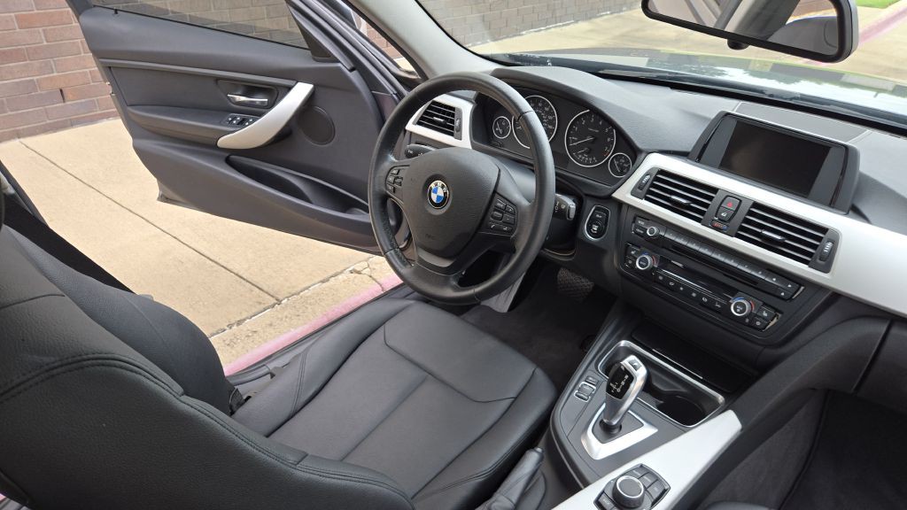 2012 BMW 3 Series Image 61