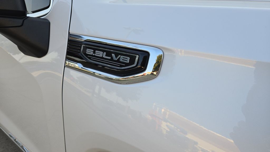 2023 GMC Sierra Image 13