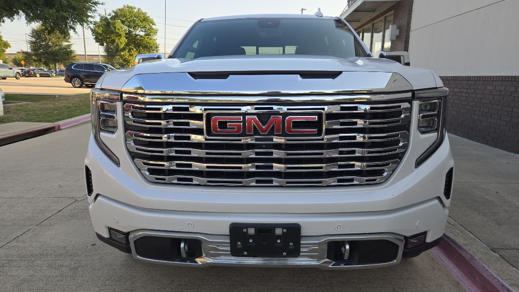 2023 GMC Sierra Image 17