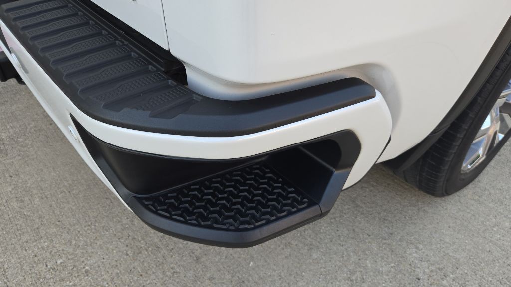 2023 GMC Sierra Image 40