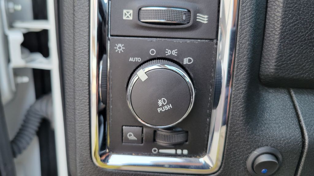 2013 RAM 2500 Image 70