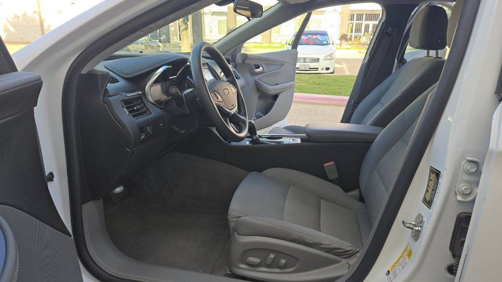 2015 Chevrolet Impala Image 24