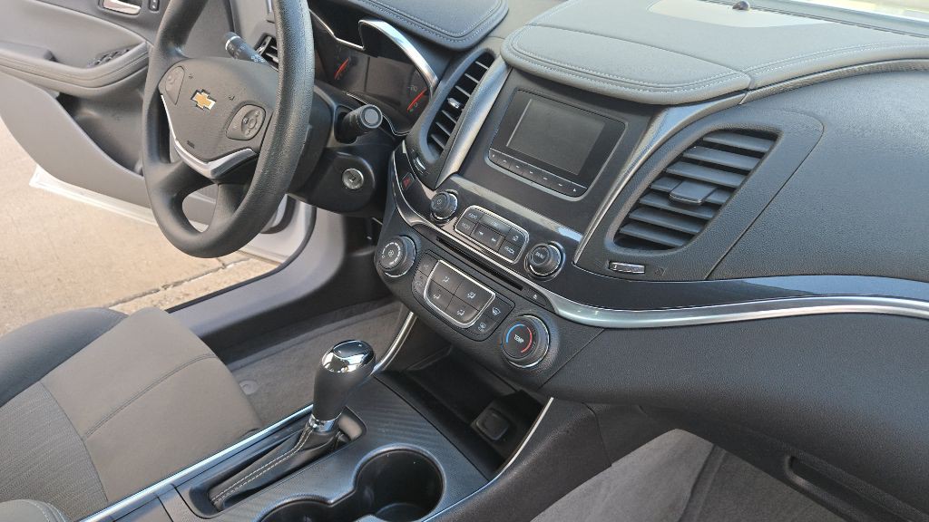 2015 Chevrolet Impala Image 46
