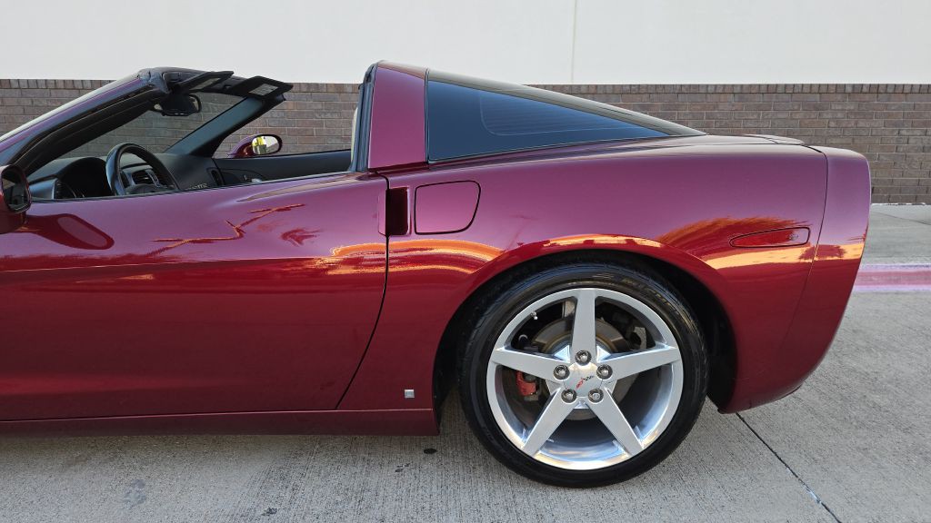 2006 Chevrolet Corvette Image 25