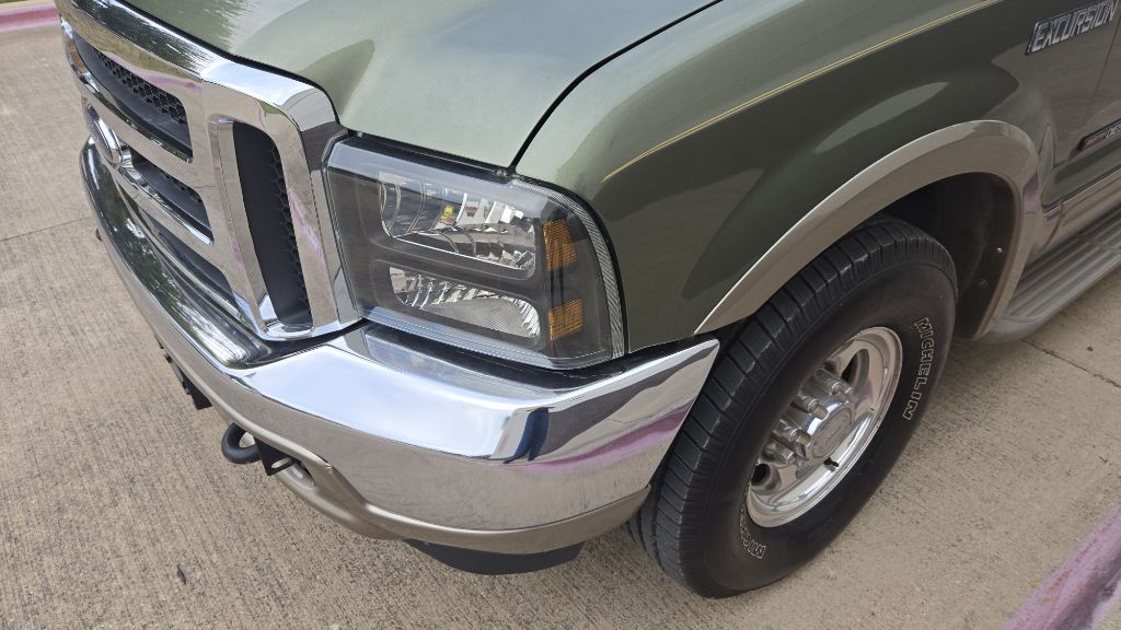 2000 Ford Excursion Image 17