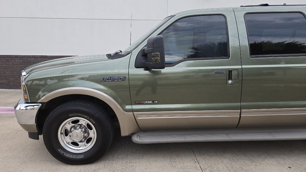 2000 Ford Excursion Image 18