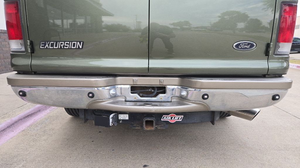 2000 Ford Excursion Image 24