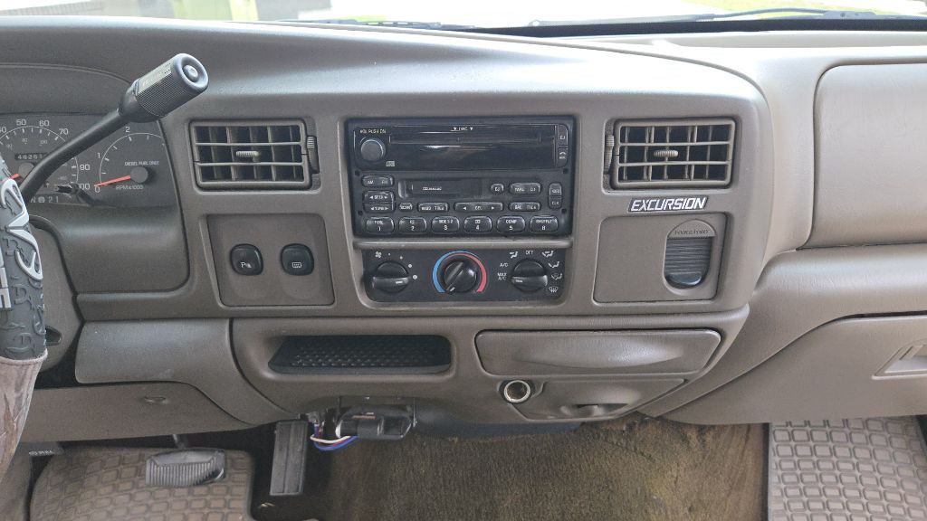 2000 Ford Excursion Image 39