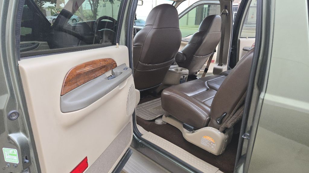 2000 Ford Excursion Image 55