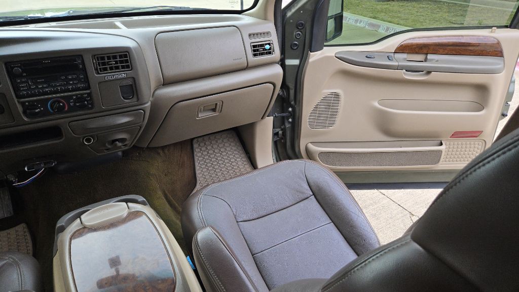 2000 Ford Excursion Image 41