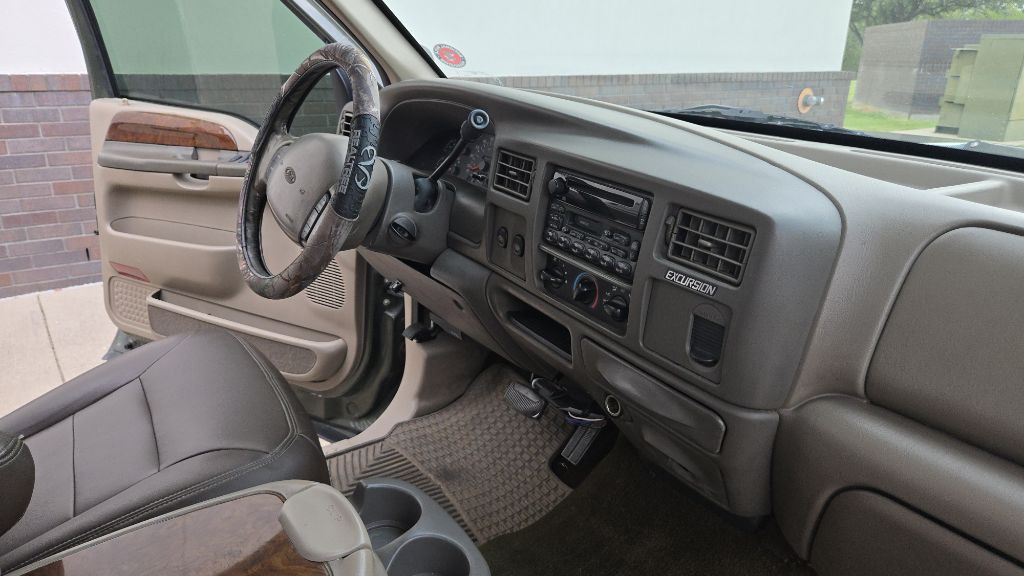 2000 Ford Excursion Image 47