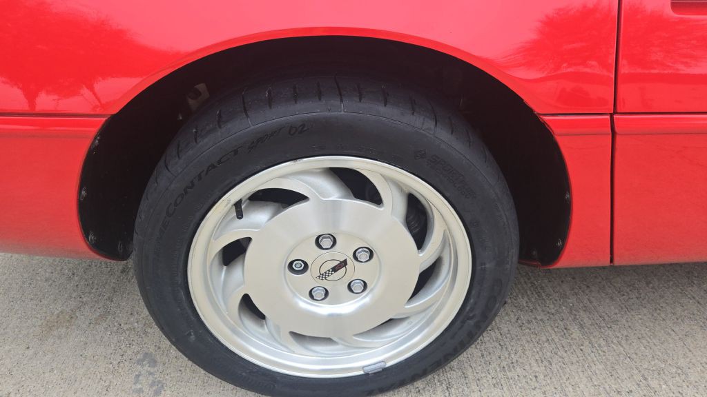 1995 Chevrolet Corvette Image 12