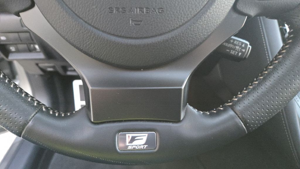 2023 Lexus IS Image 39