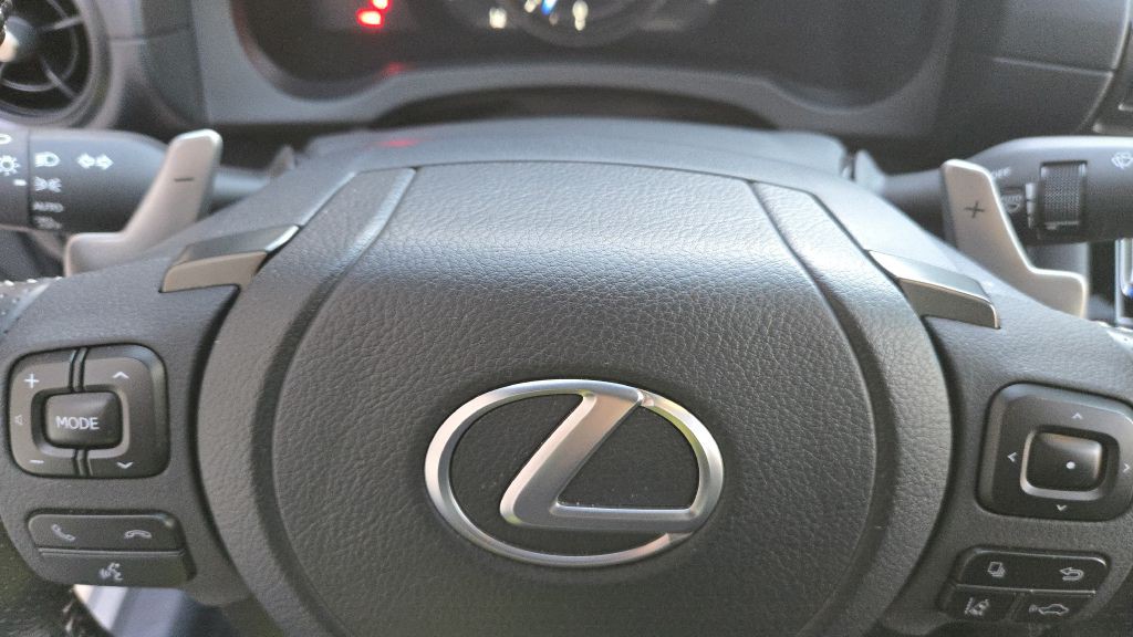 2023 Lexus IS Image 41