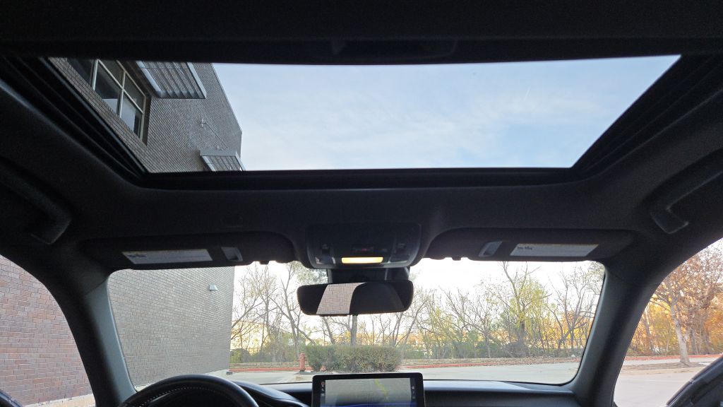 2023 Lexus IS Image 45