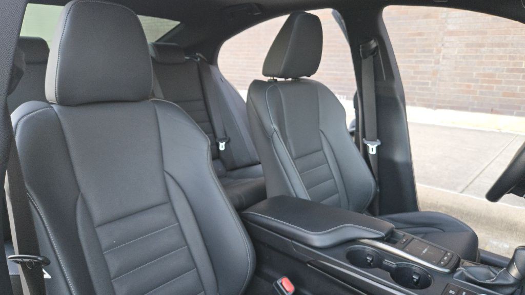 2023 Lexus IS Image 63