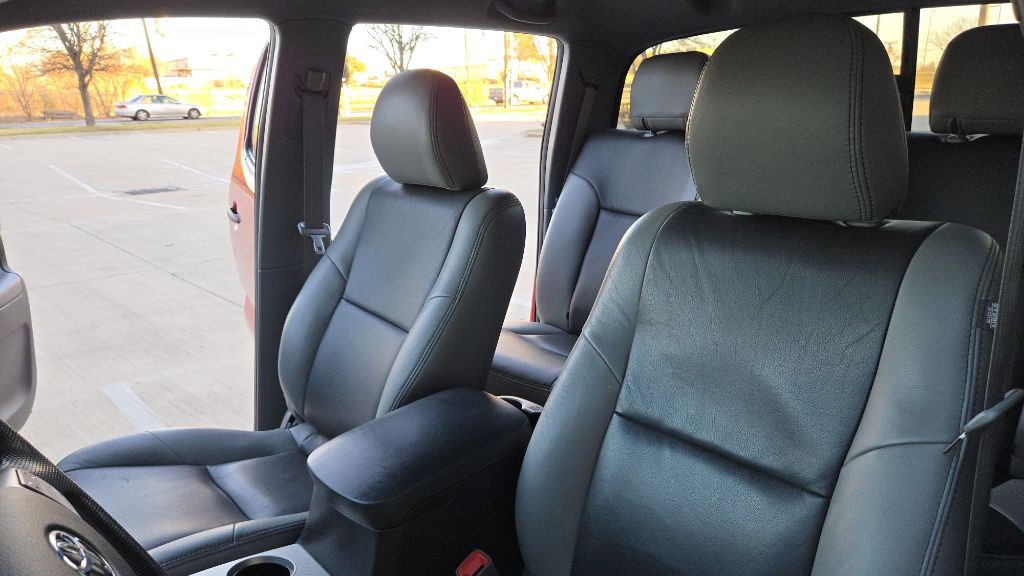 2013 Toyota Tacoma Image 30